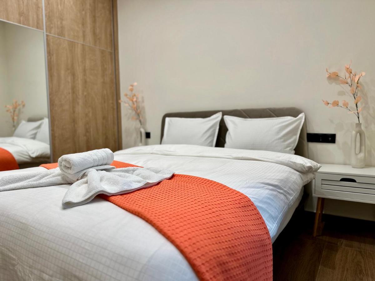 T&T Luxury Apartments - Rooftop Jacuzzi Athens Luaran gambar